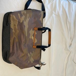Stella and dot gym / travel bag